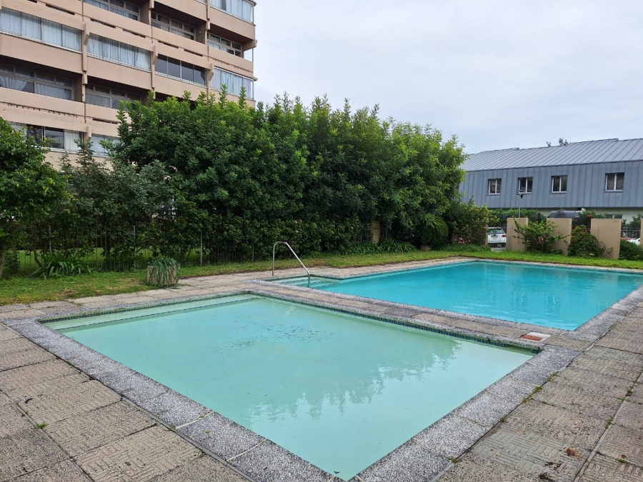 2 Bedroom Property for Sale in Pinelands Western Cape